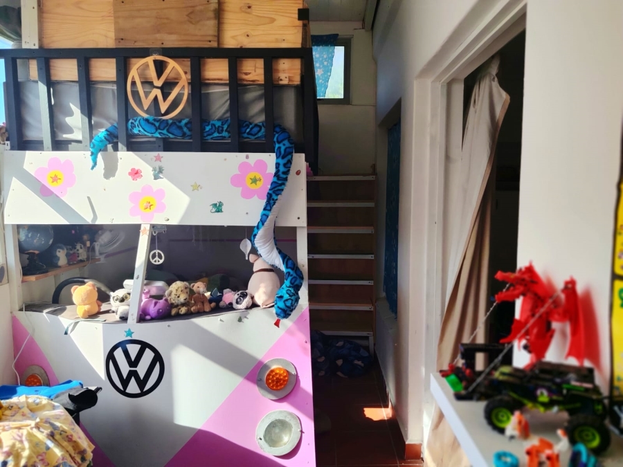2 Bedroom Property for Sale in Bowtie Western Cape